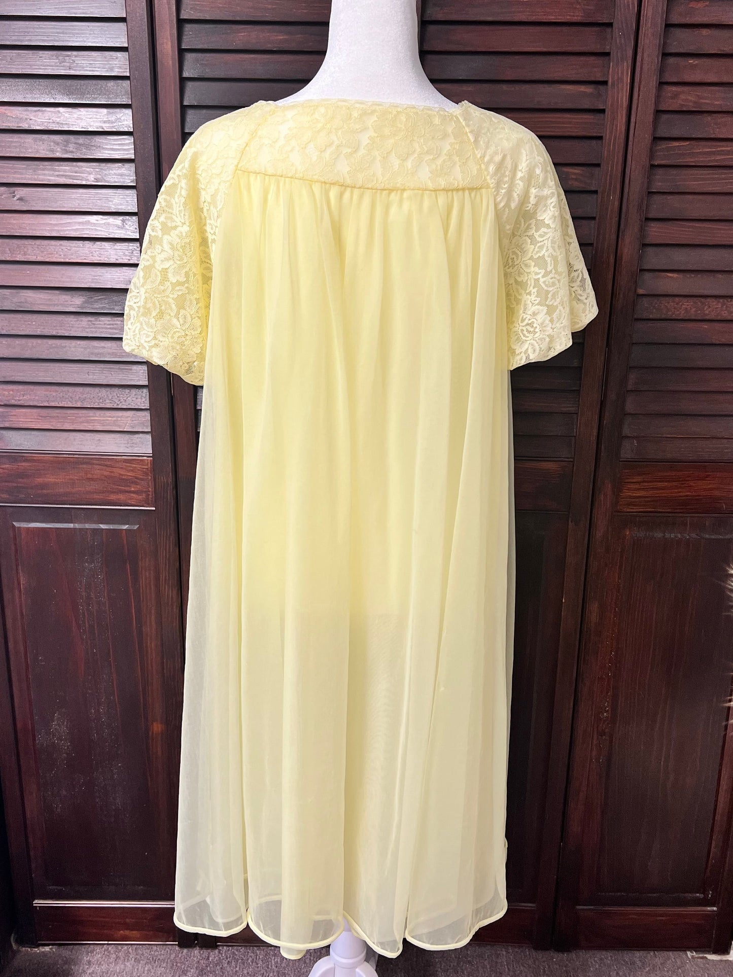 60s Formfit Rogers Yellow Lace Nightgown