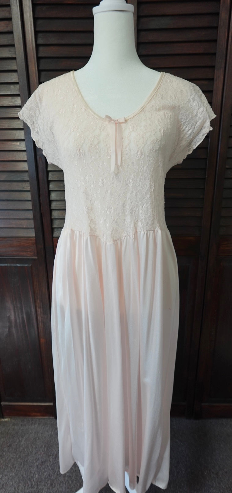 80s Cinema Etoile Lace Nightgown