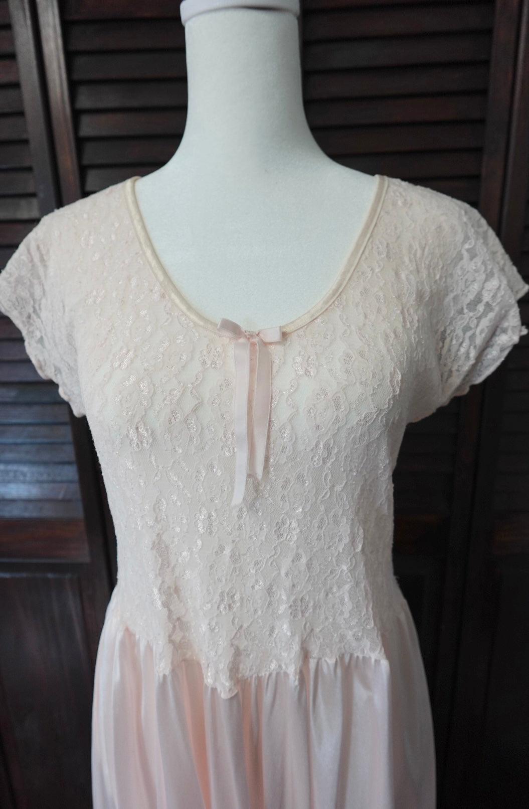 80s Cinema Etoile Lace Nightgown