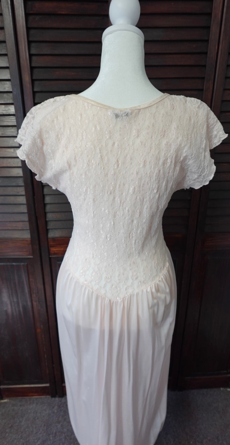 80s Cinema Etoile Lace Nightgown