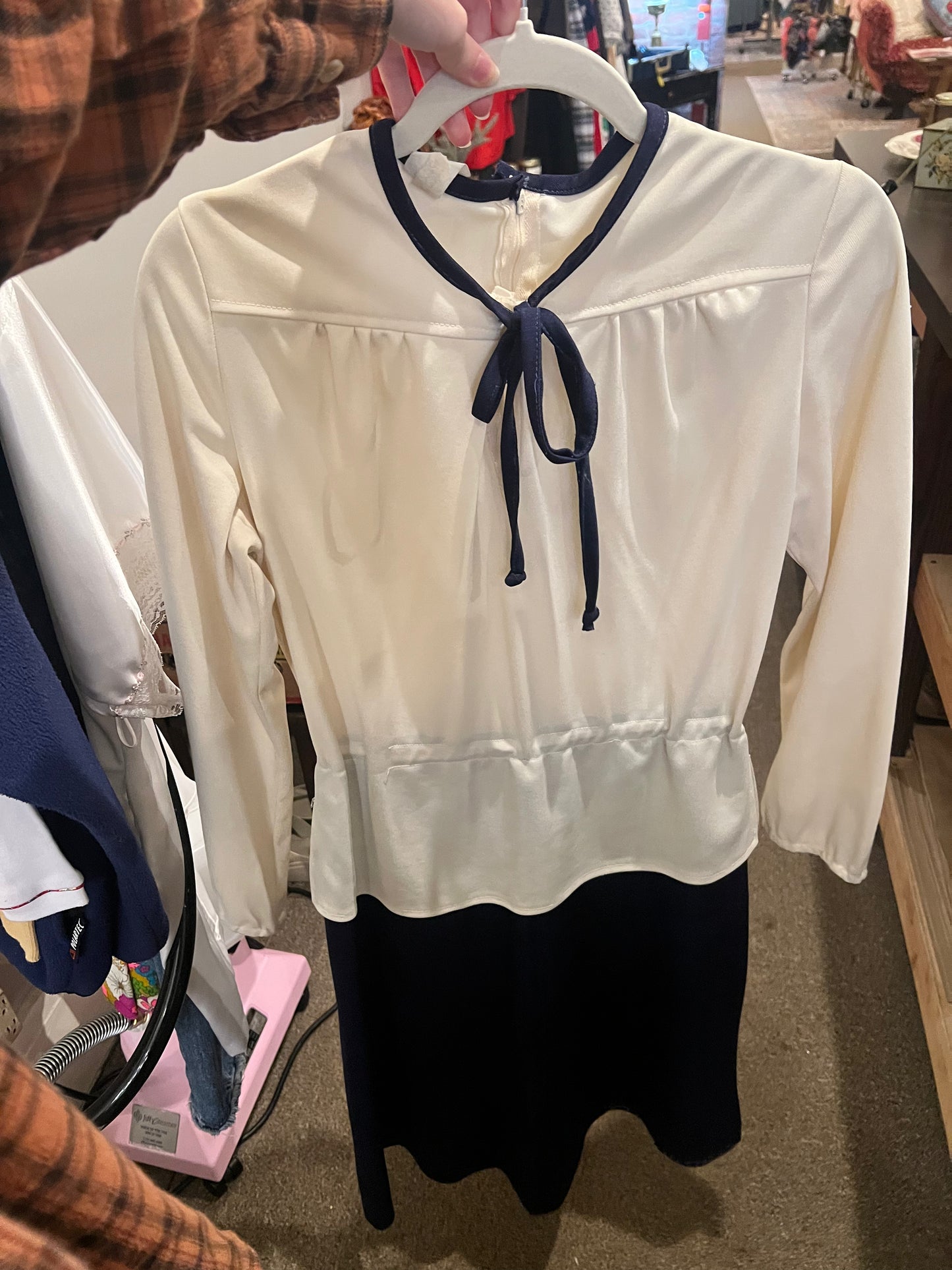 70s Dress w/ Neck Tie