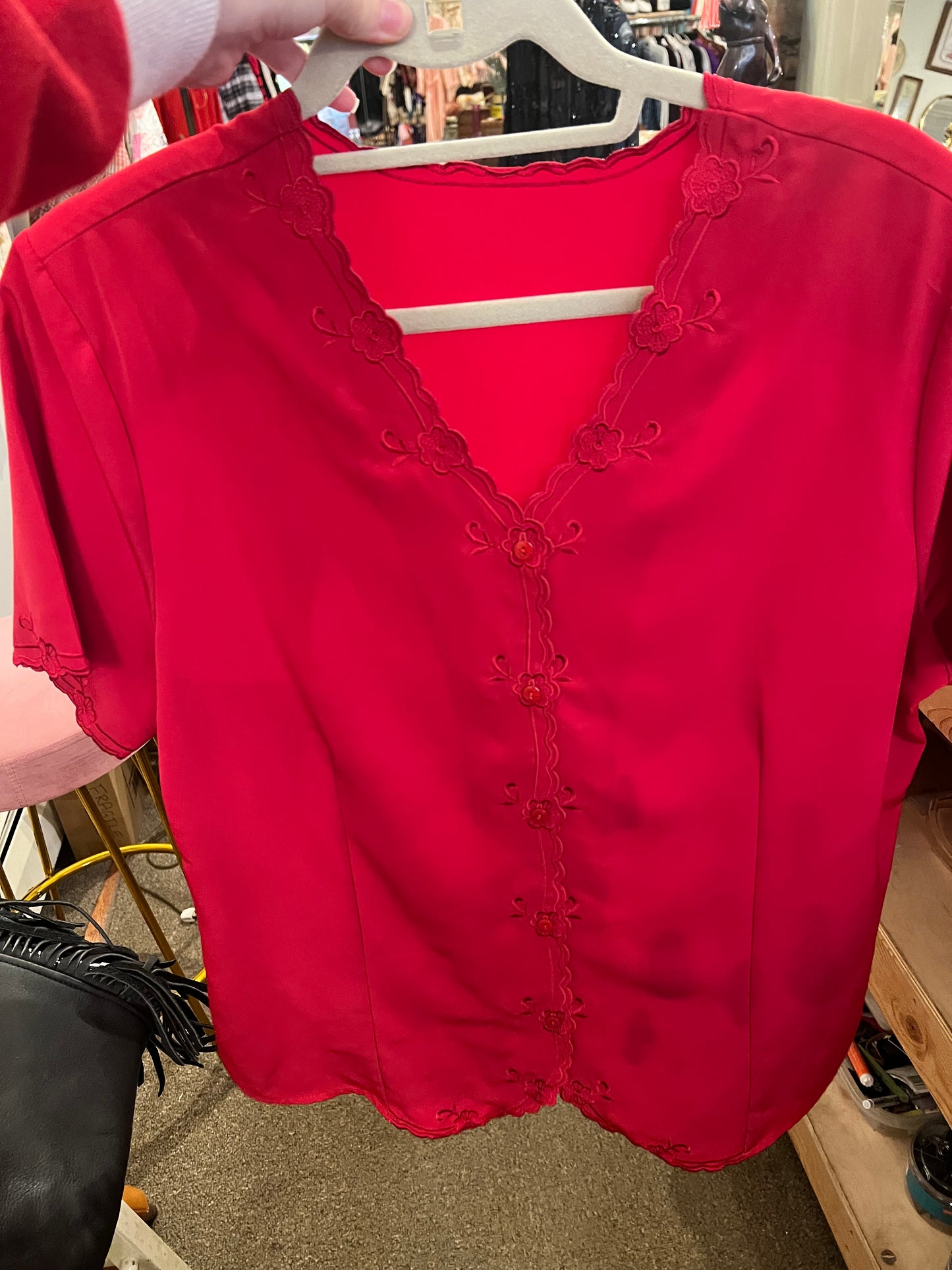 80s Flower Embroidered Accent Short Sleeve Blouse