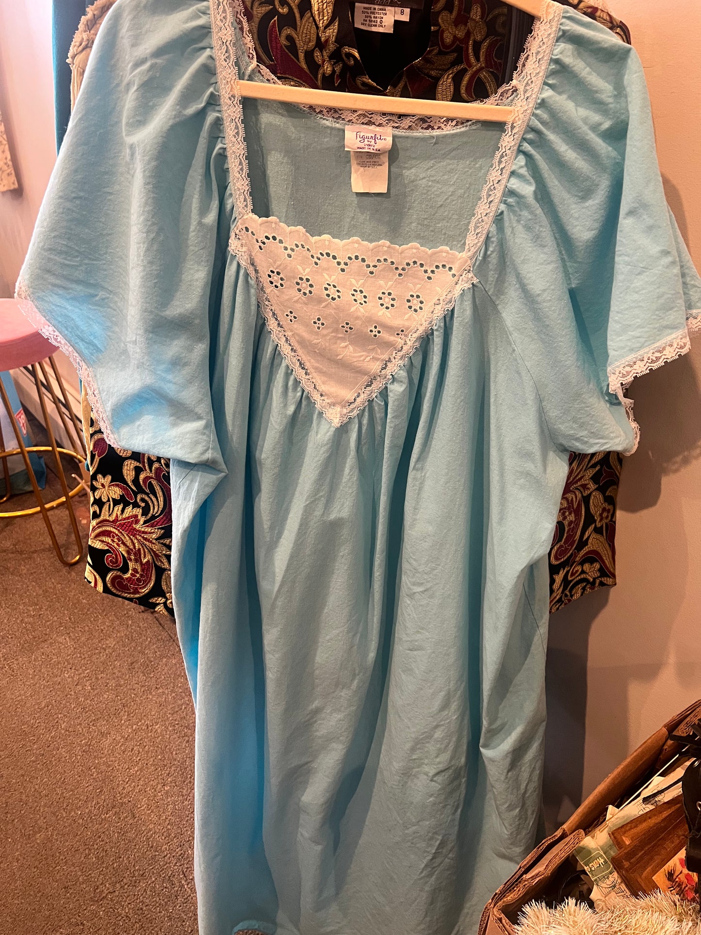 90s Figurfit Eyelet & Lace Detail Nightgown