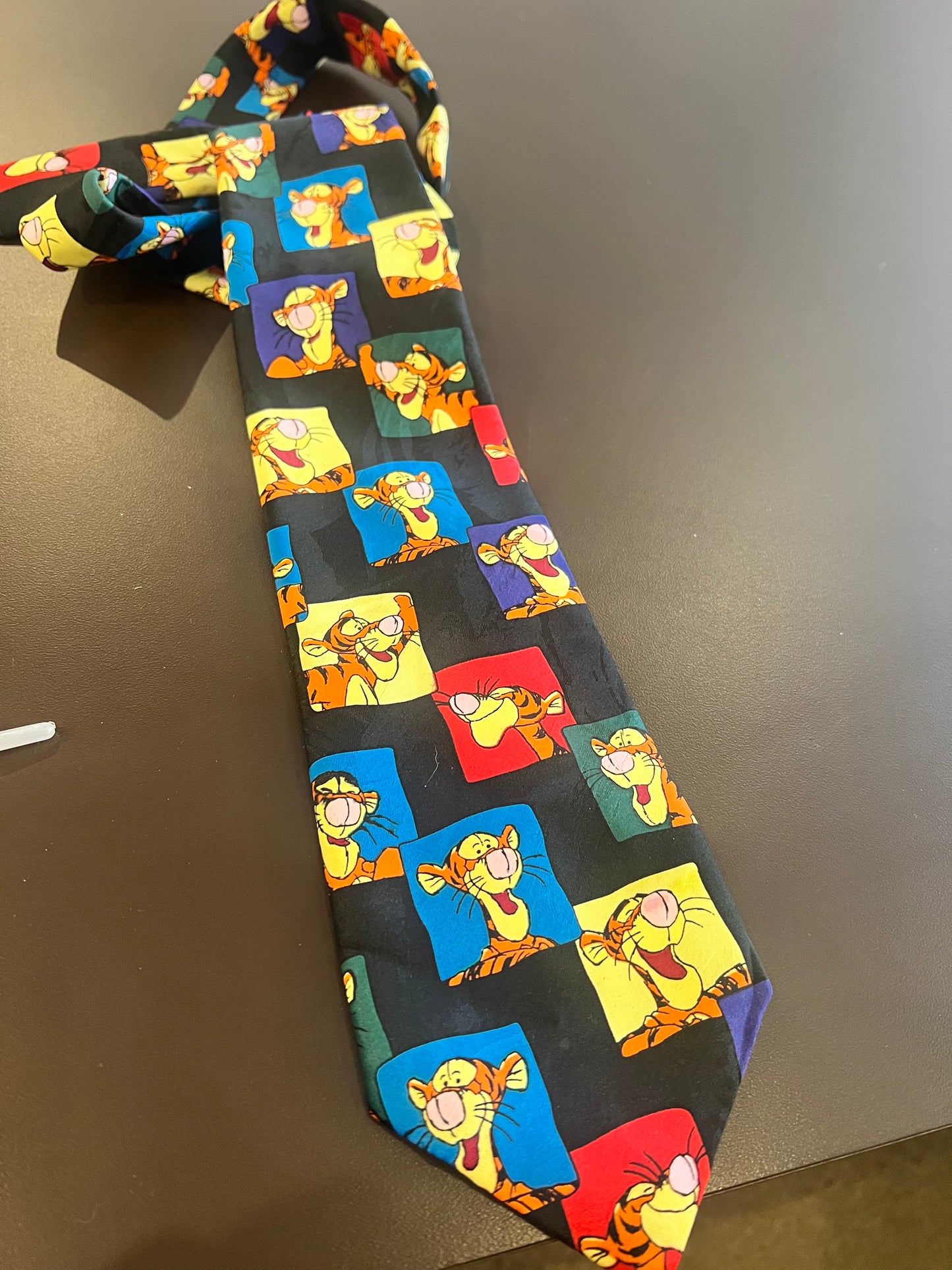 Vintage Tigger Disney Tie