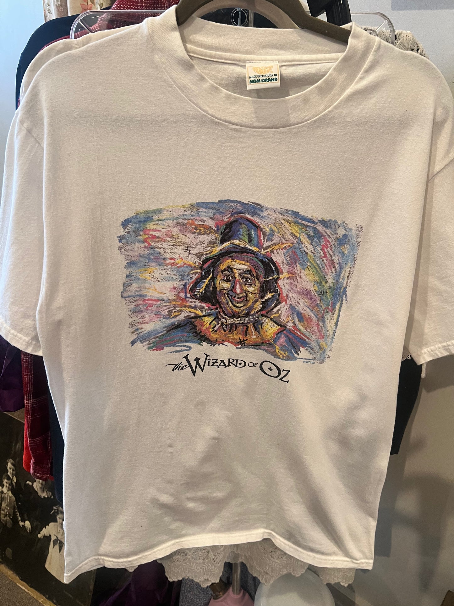 1997 MGM Wizard Of Oz Scarecrow Graphic Tee