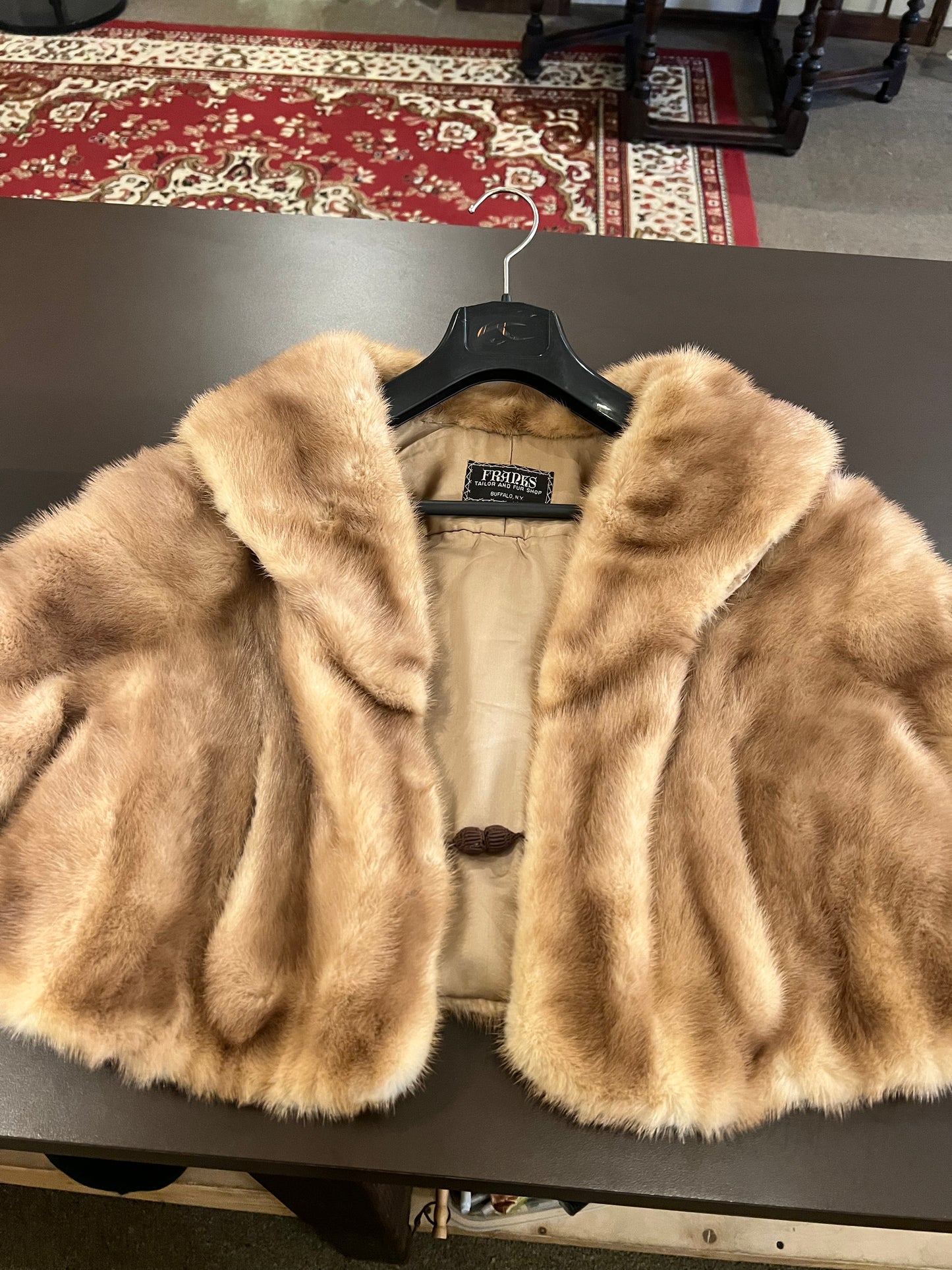 50s Franks Tailor and Fur Shop Blonde Mink Cape Shawl