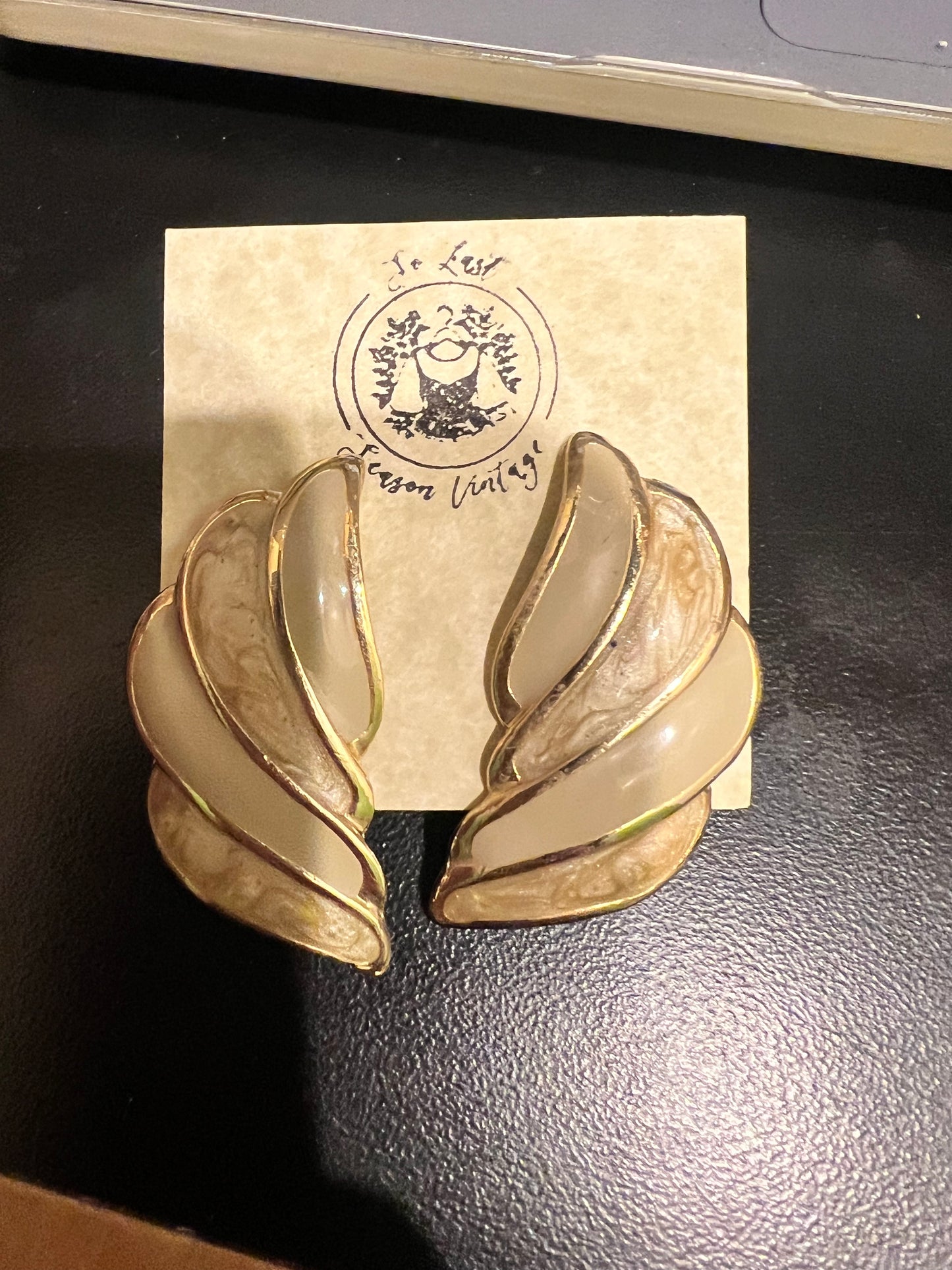 Vintage Wing Style Earrings