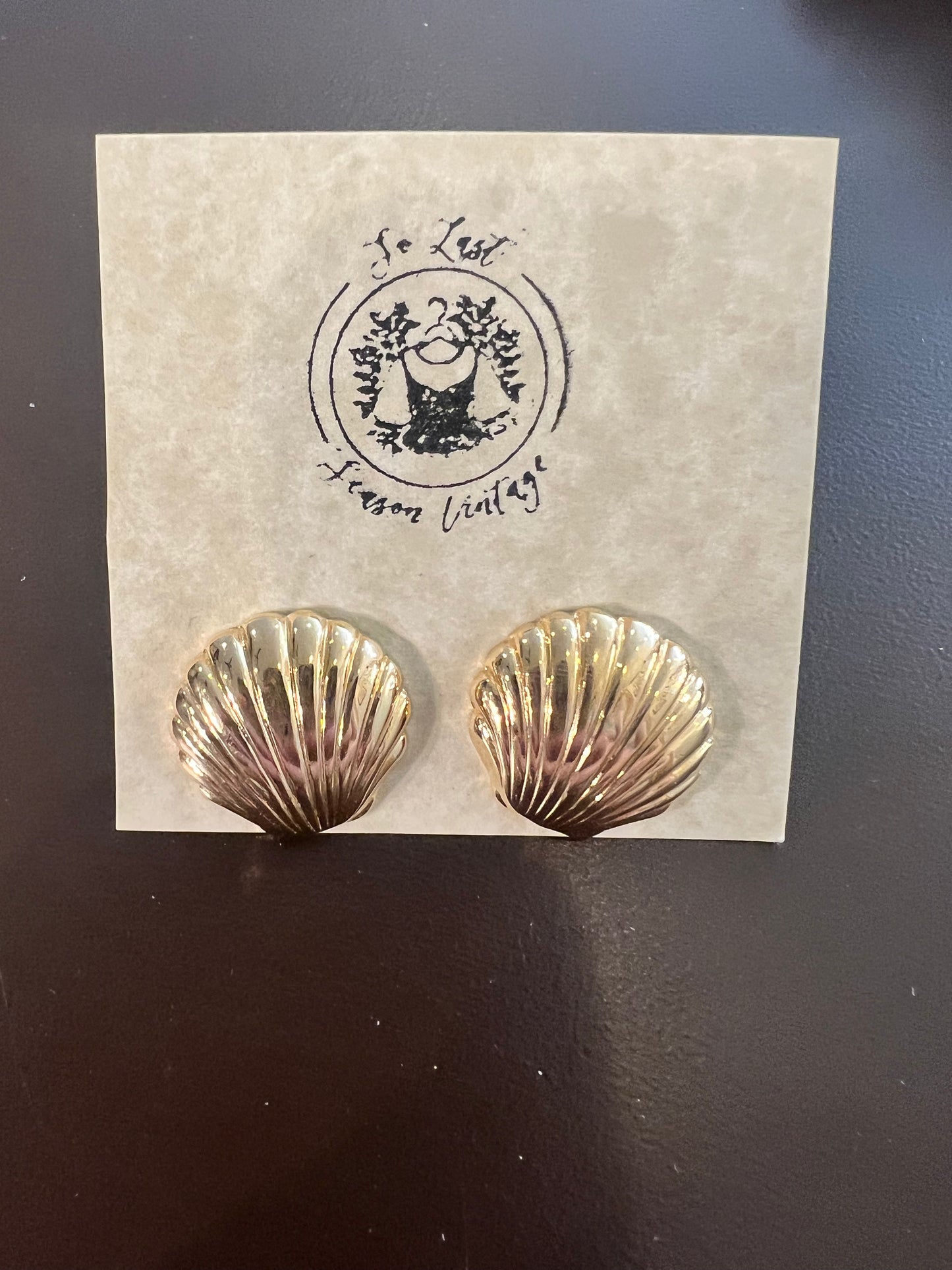 Vintage Stud Seashell Earrings