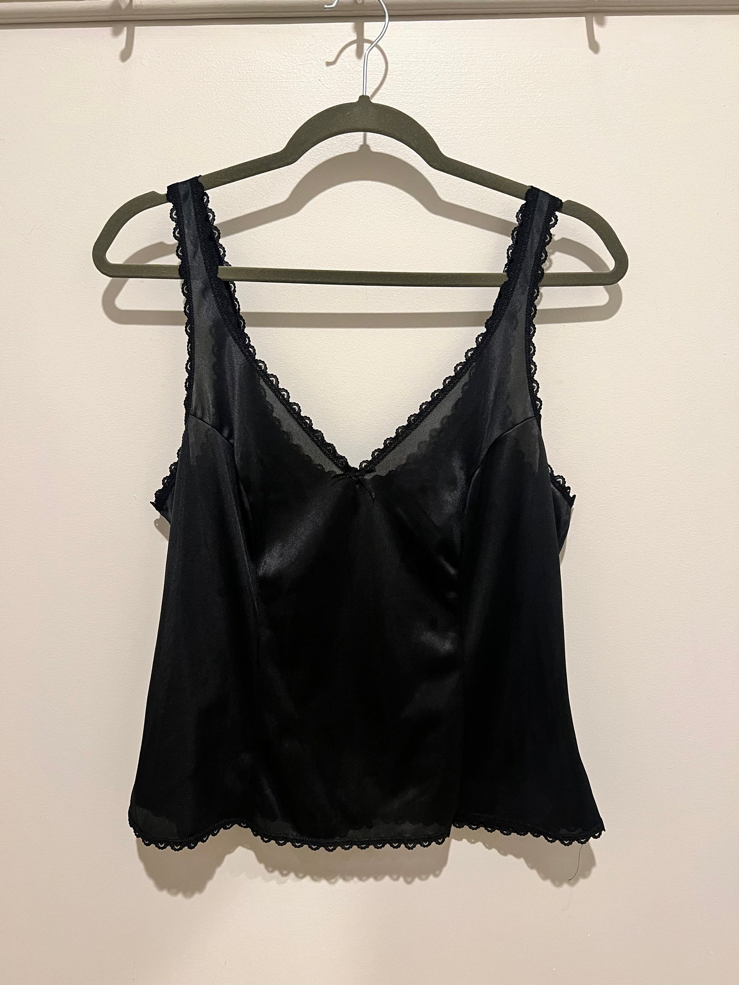 1990s Warner's Lace & Bow Detail Camisole