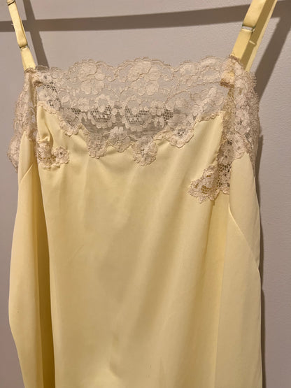 1950s/60s Van Raalte Lace Detail Slip