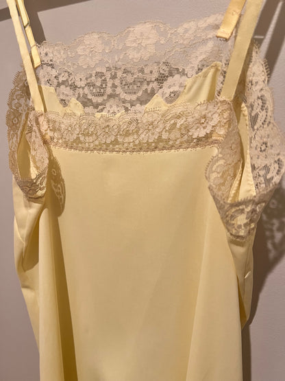 1950s/60s Van Raalte Lace Detail Slip