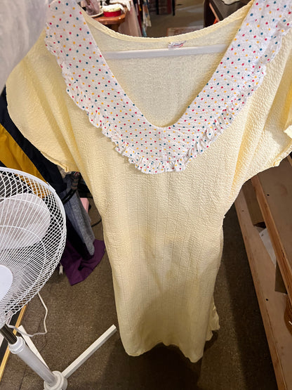 1960s Greencraft Polka Dot Accent Nightgown