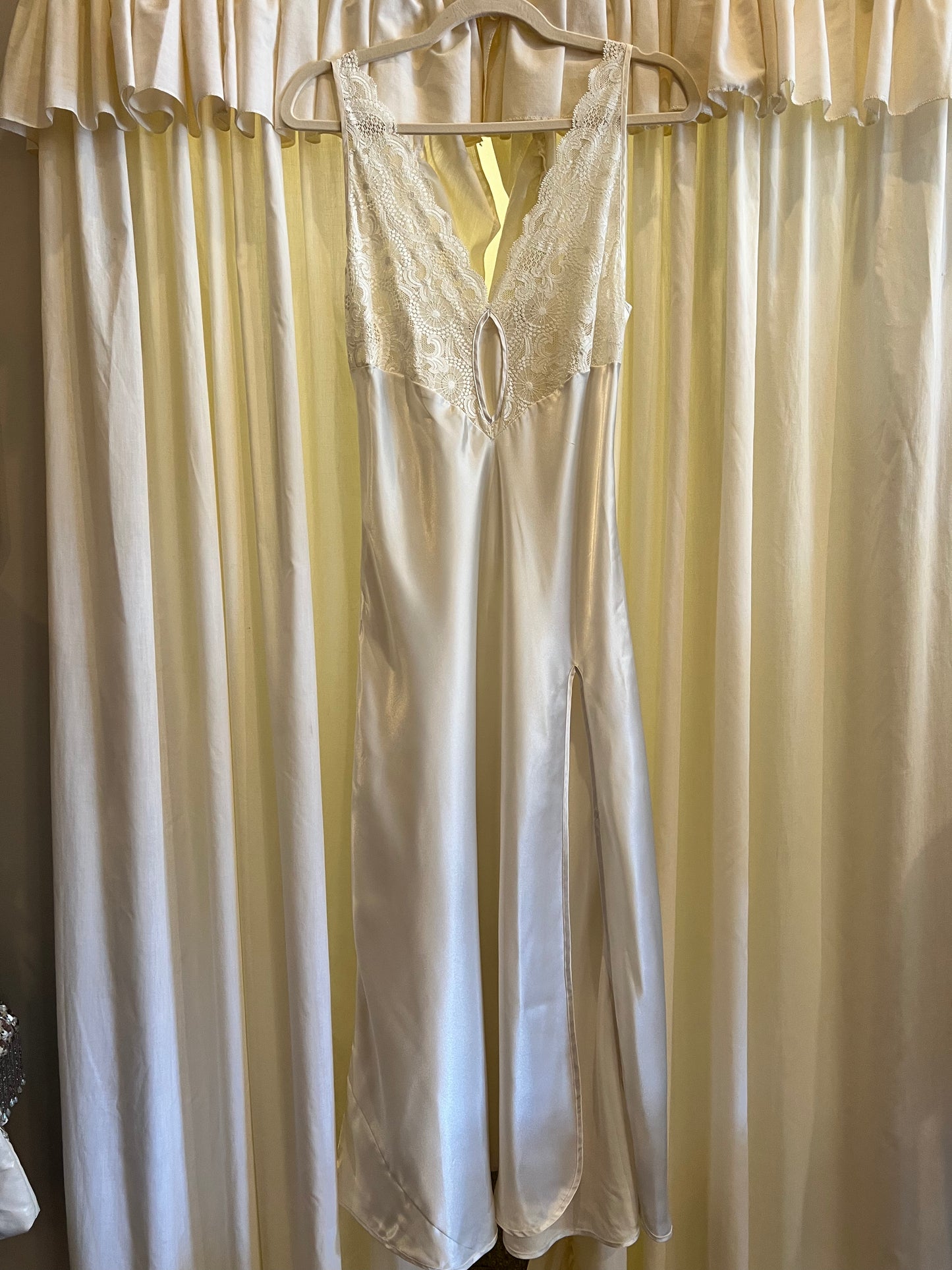 1980s/90s Victoria's Secret Gold Label Negligee