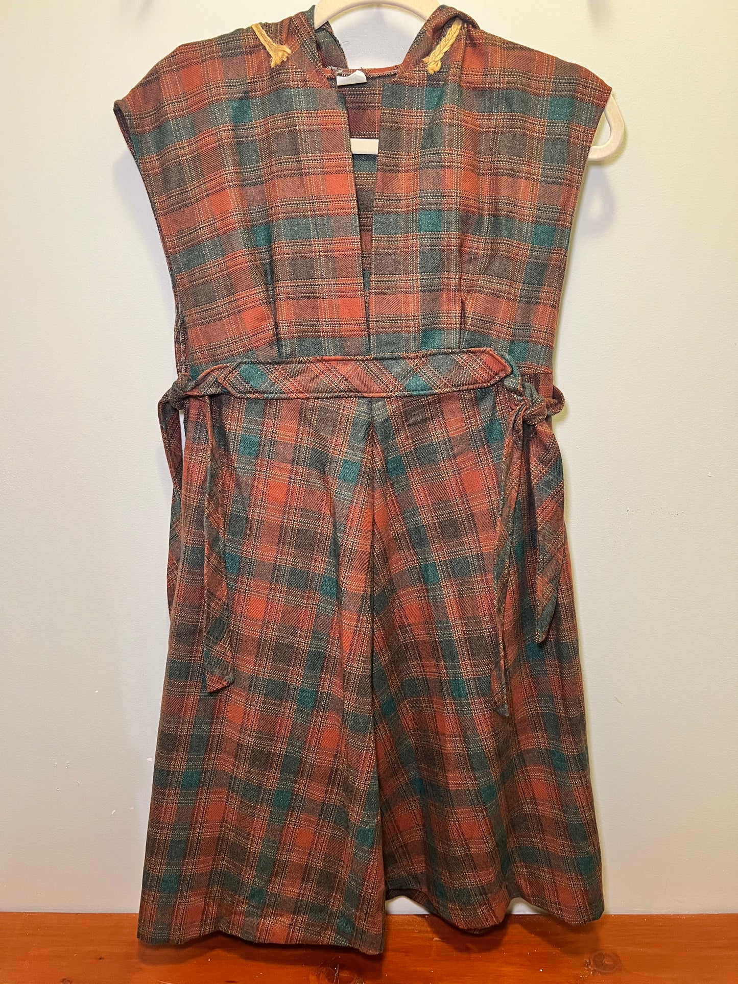 1970s Plaid Dress w/ Hood