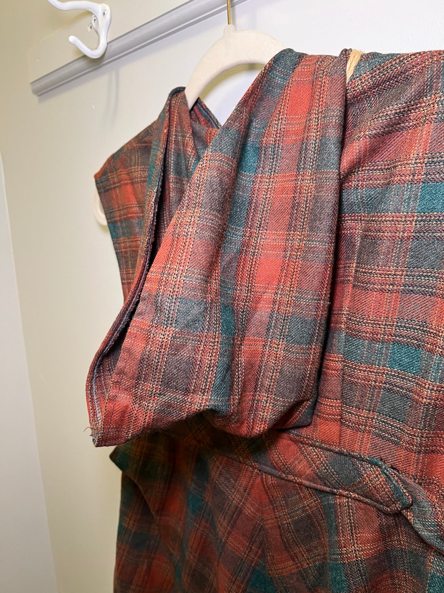 1970s Plaid Dress w/ Hood