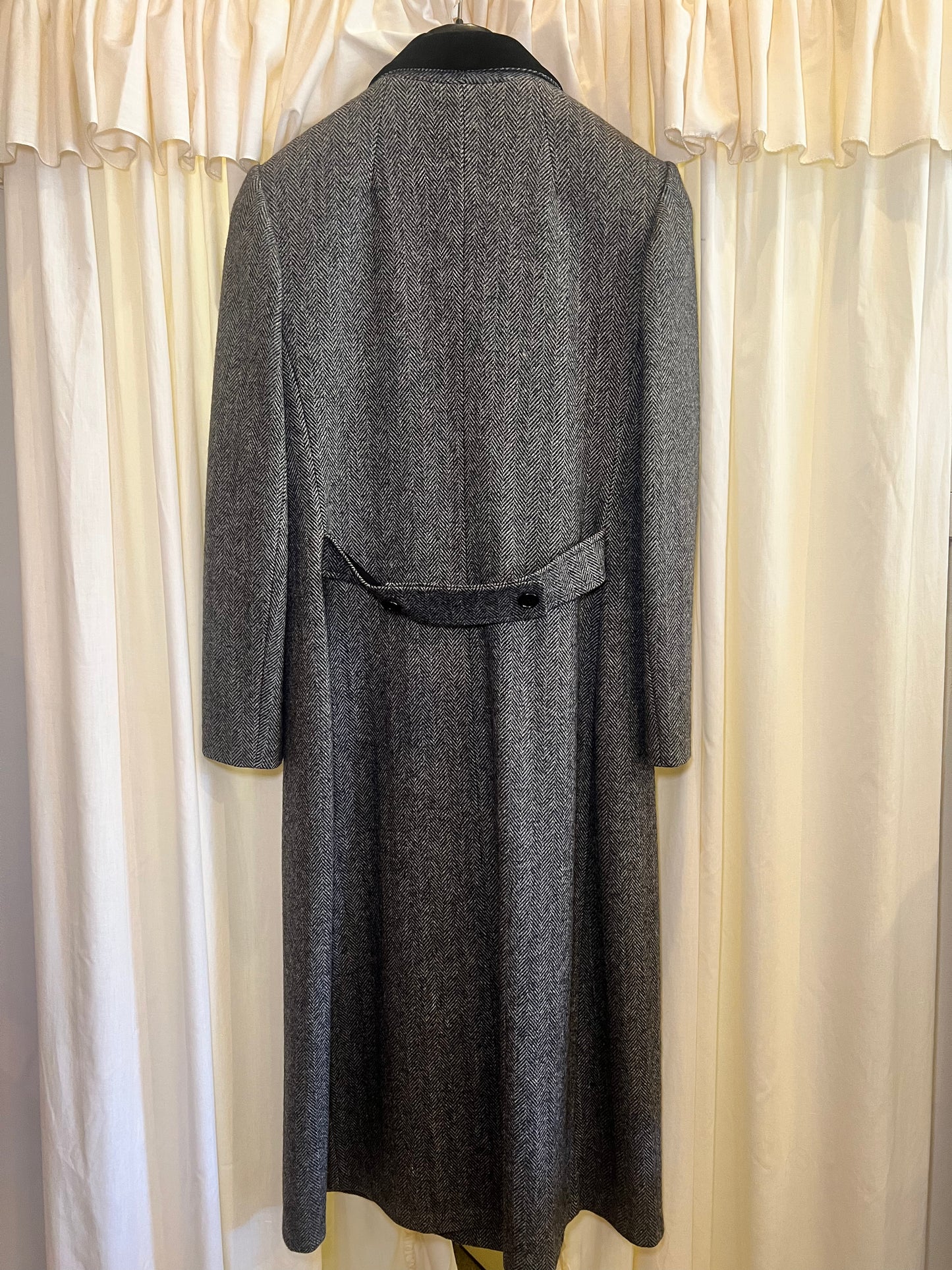 1980s Loring Herringbone Velvet Collar Coat