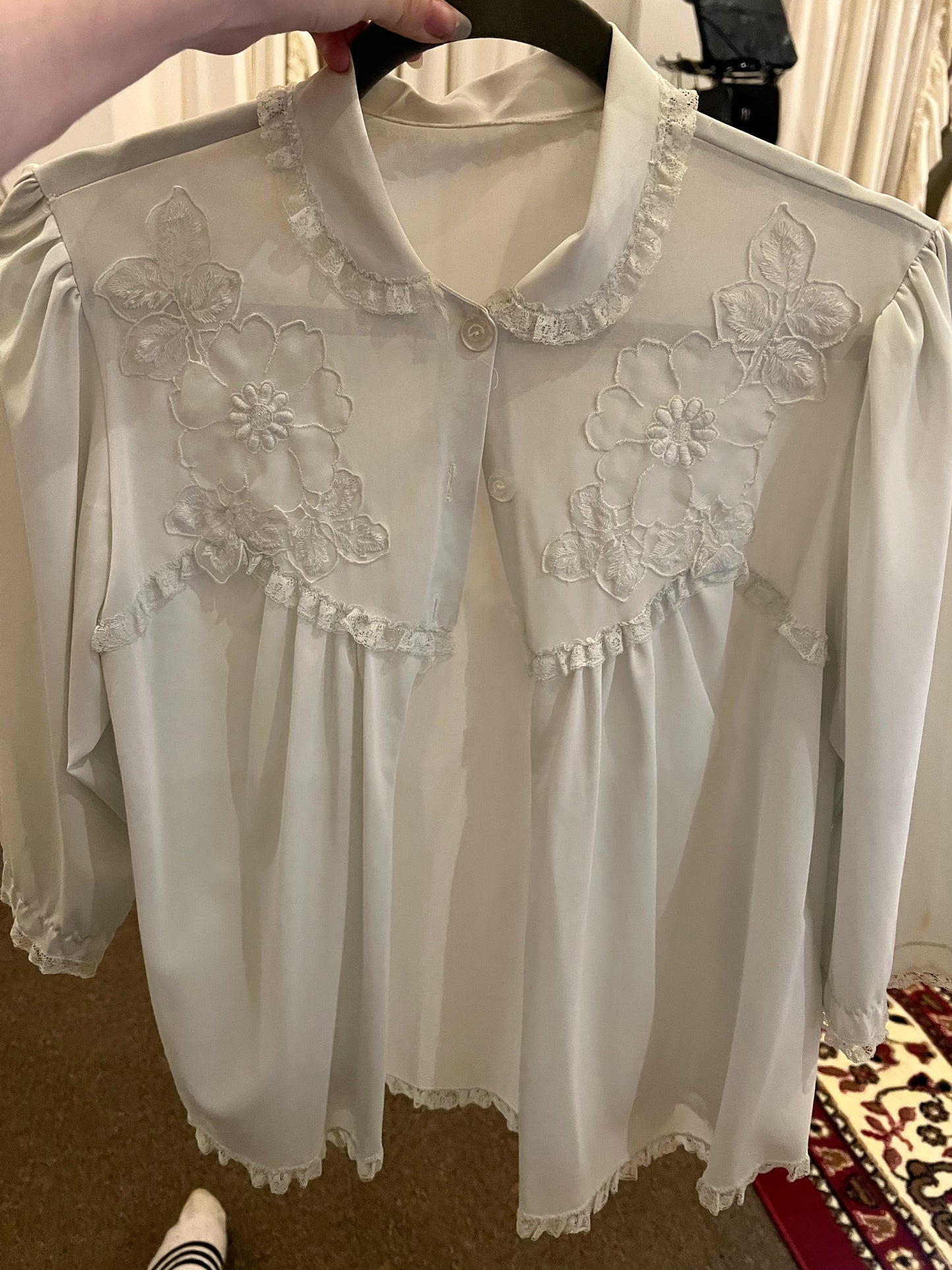 50s Floral Embroidered Blouse/Pajama Top