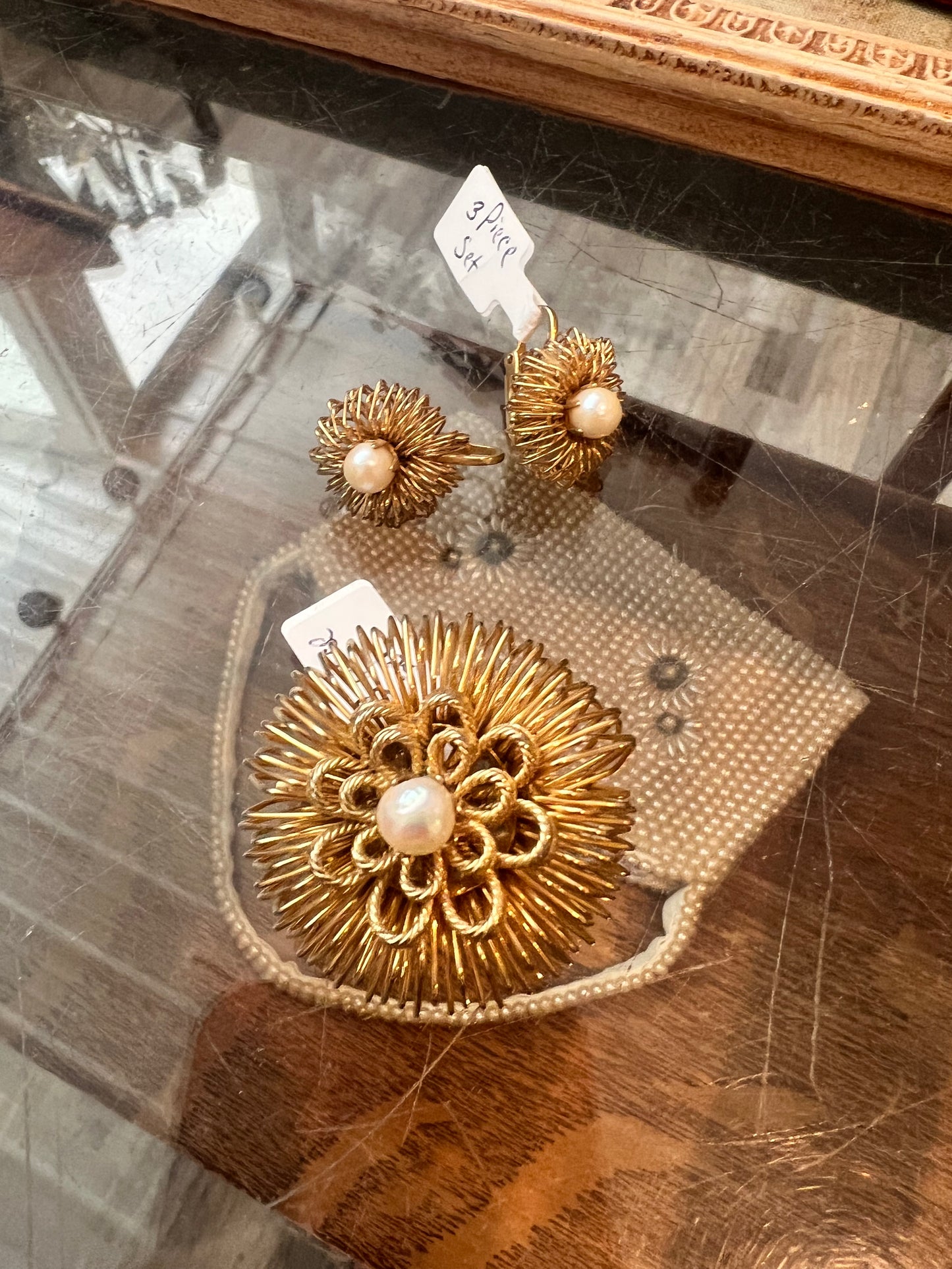 Pearl and Gold Brooch