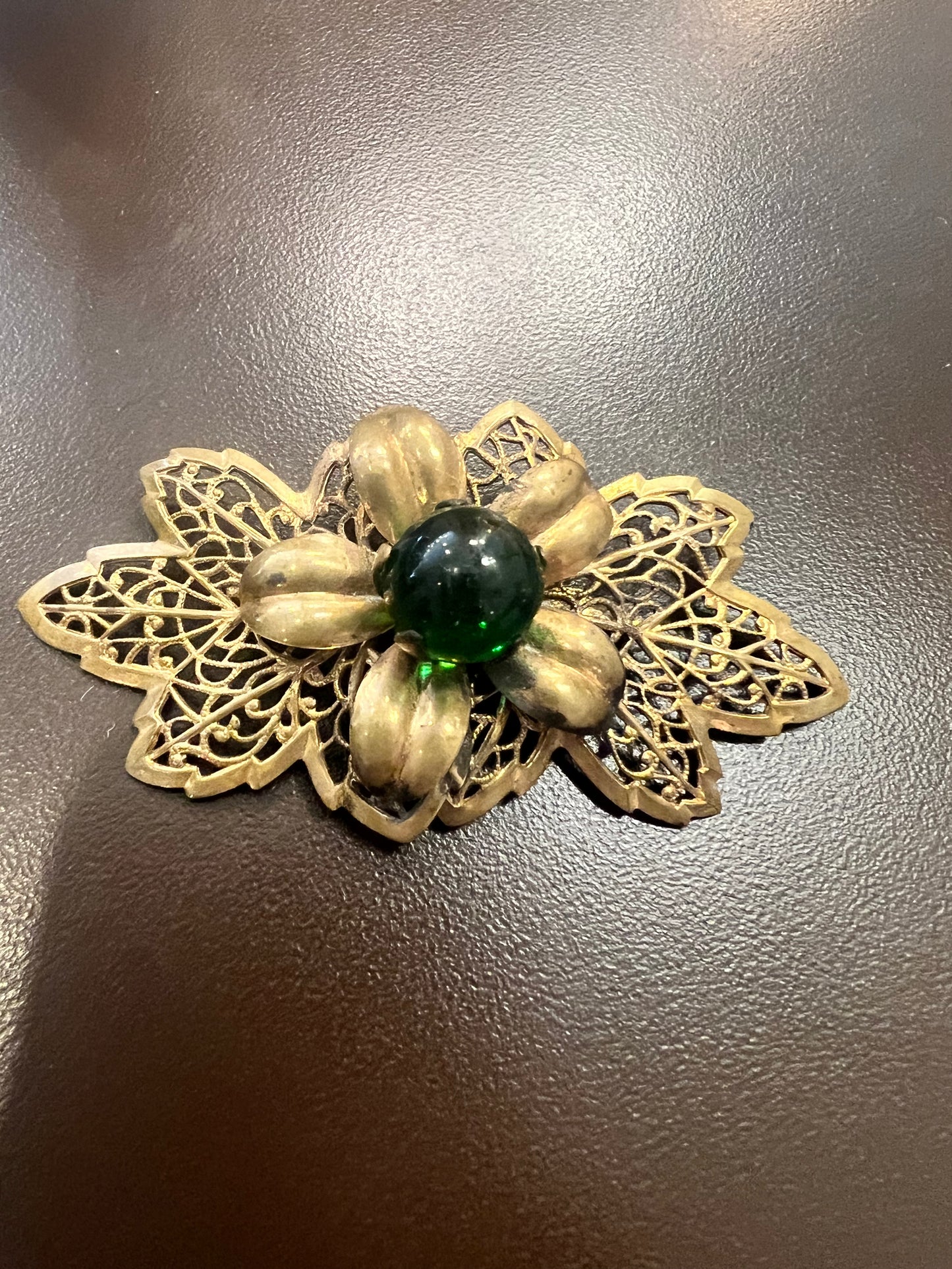 Vintage Gold Tone Flower Brooch w/ Green Stone