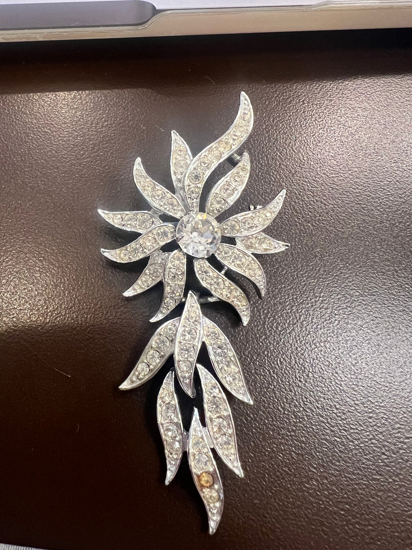 70s Sarah Coventry Dangling Brooch