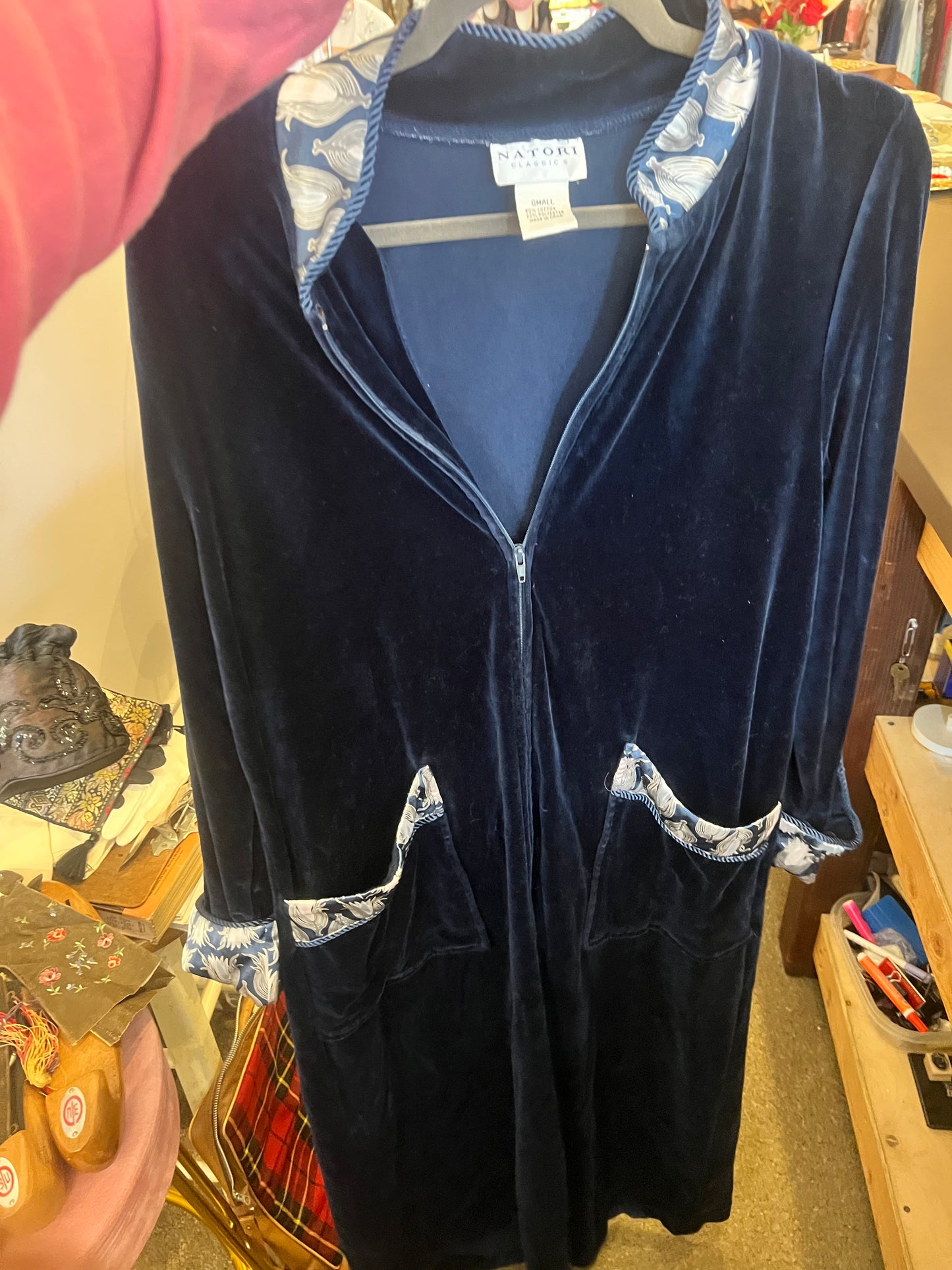 90s Natori Classics Zip Up Velvet Robe