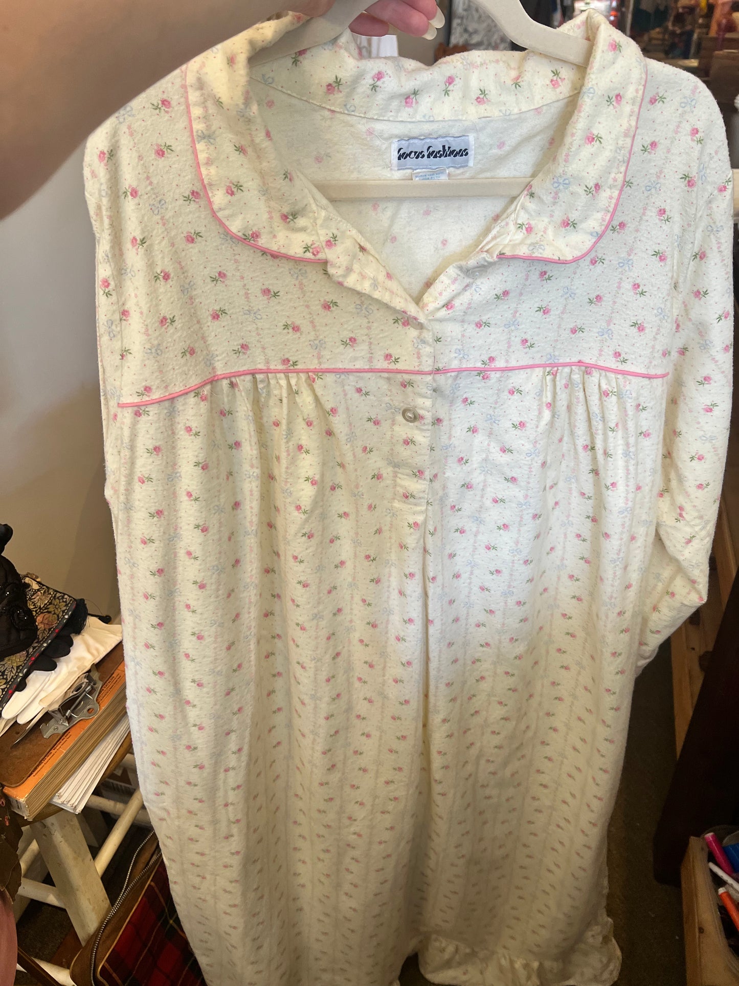 80s Focus Fashions Nightgown