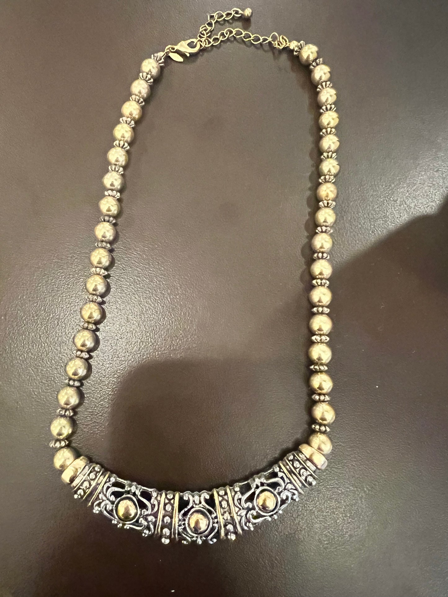 Vintage Avon Gold Tone Necklace